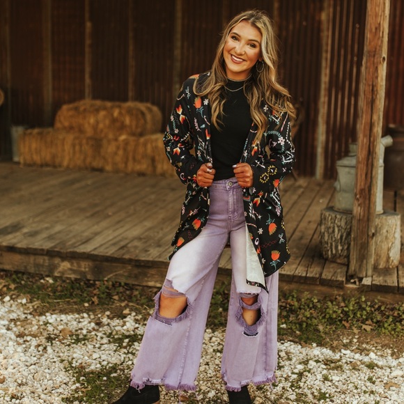 Meet your Posher, Alysa - Picture 5 of 7